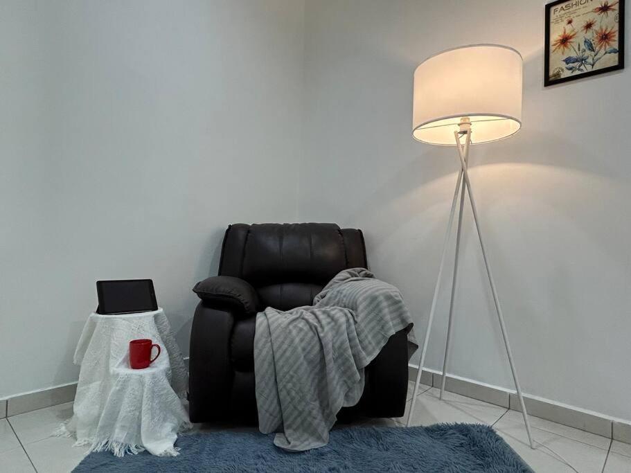 Holiday home Cendana House@juru/autocity/bkt Minyak/batu Kwan/ikea *